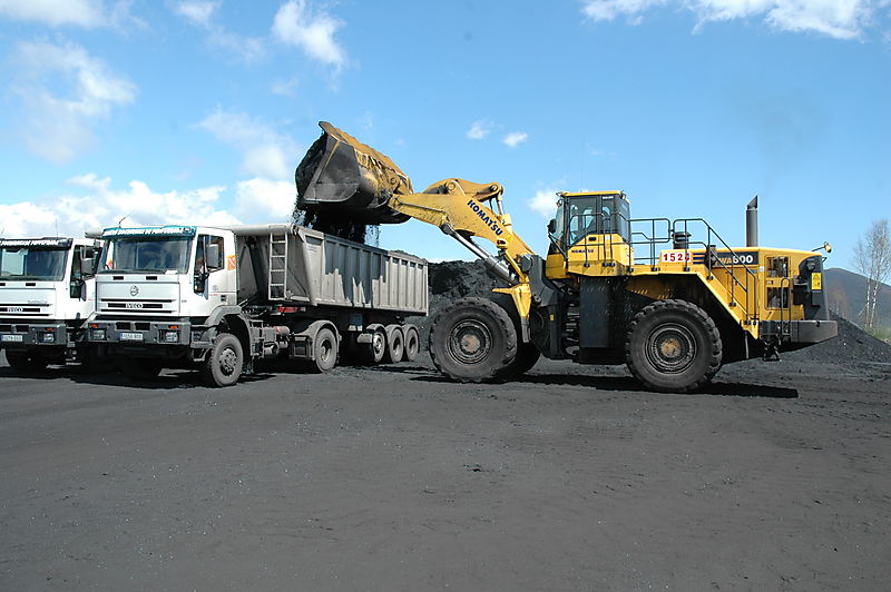 27 Komatsu WA800