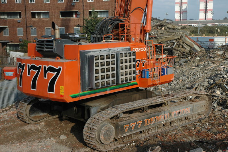 777 Hitachi EX1200 Pic 2