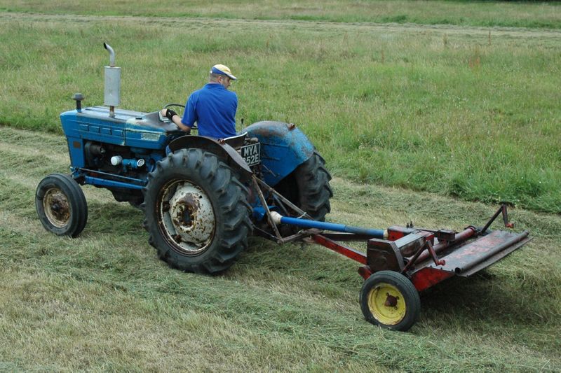 3 Ford 2000 & Crimper