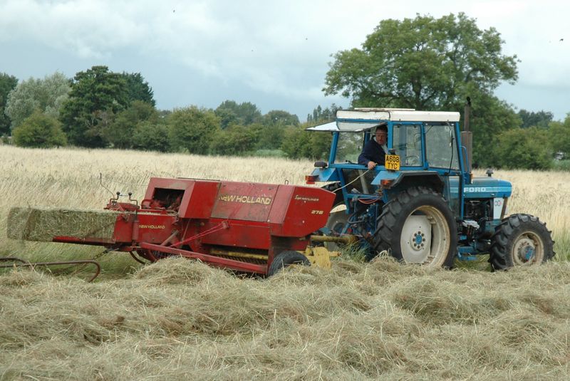 6 Ford 5610 & baler