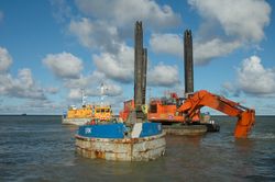 Hitachi EX1900 dredger 'Erik'