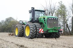 58817. JOHN DEERE 9530 AND MICHEAL MORRE MOLE PLOUGH