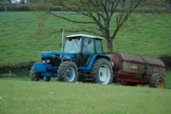 6 Ford 7840 Powerstar SL muckspreading