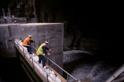 Manapouri engineers (c) NHNZ Photo T Benny