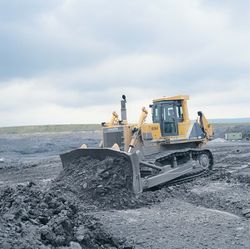 Komatsu D275A dozer