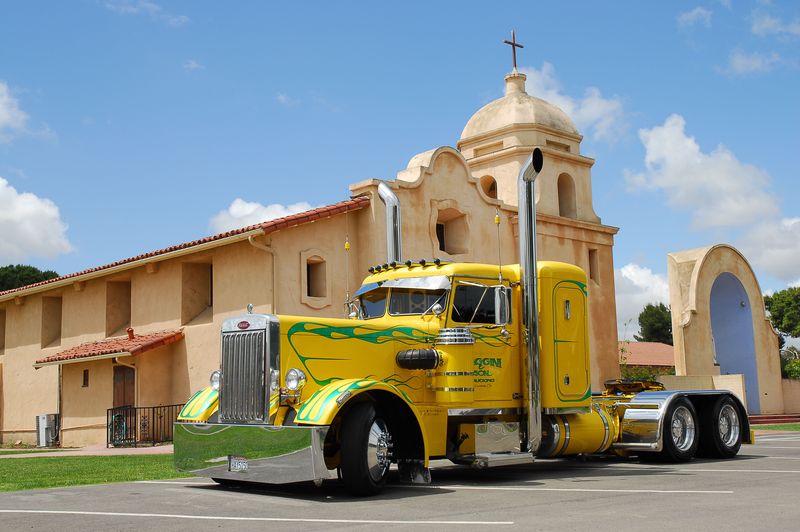 Maggini Peterbilt 351