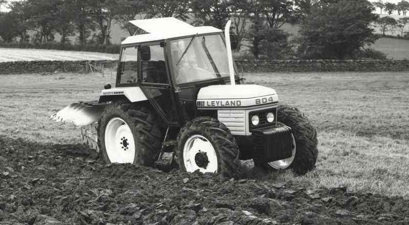 Leyland 804 4wd at work