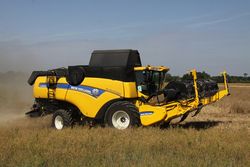 New Holland CX8080 Elevation